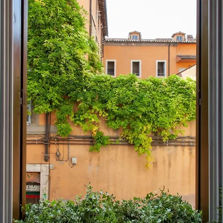 Apartment Hidden Gem In Center - Steps From Colosseum